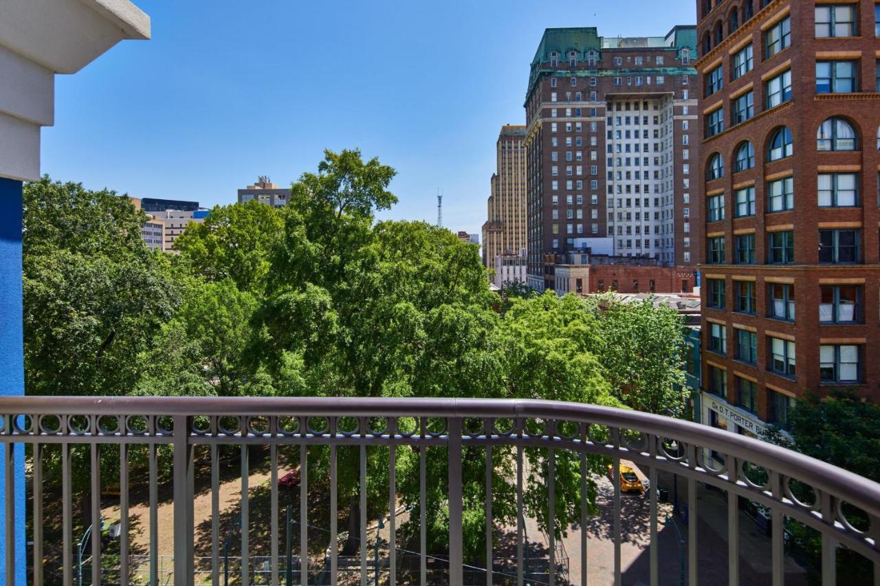 Springhill Suites Memphis Downtown Extérieur photo