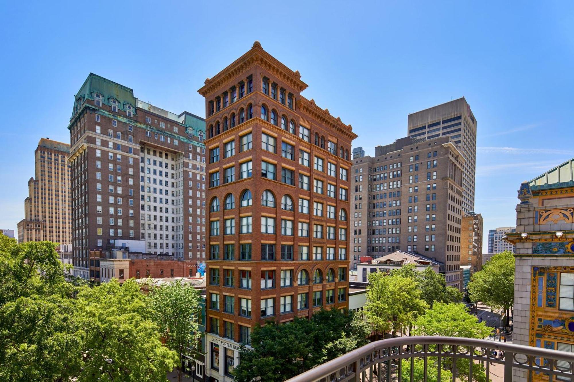 Springhill Suites Memphis Downtown Extérieur photo